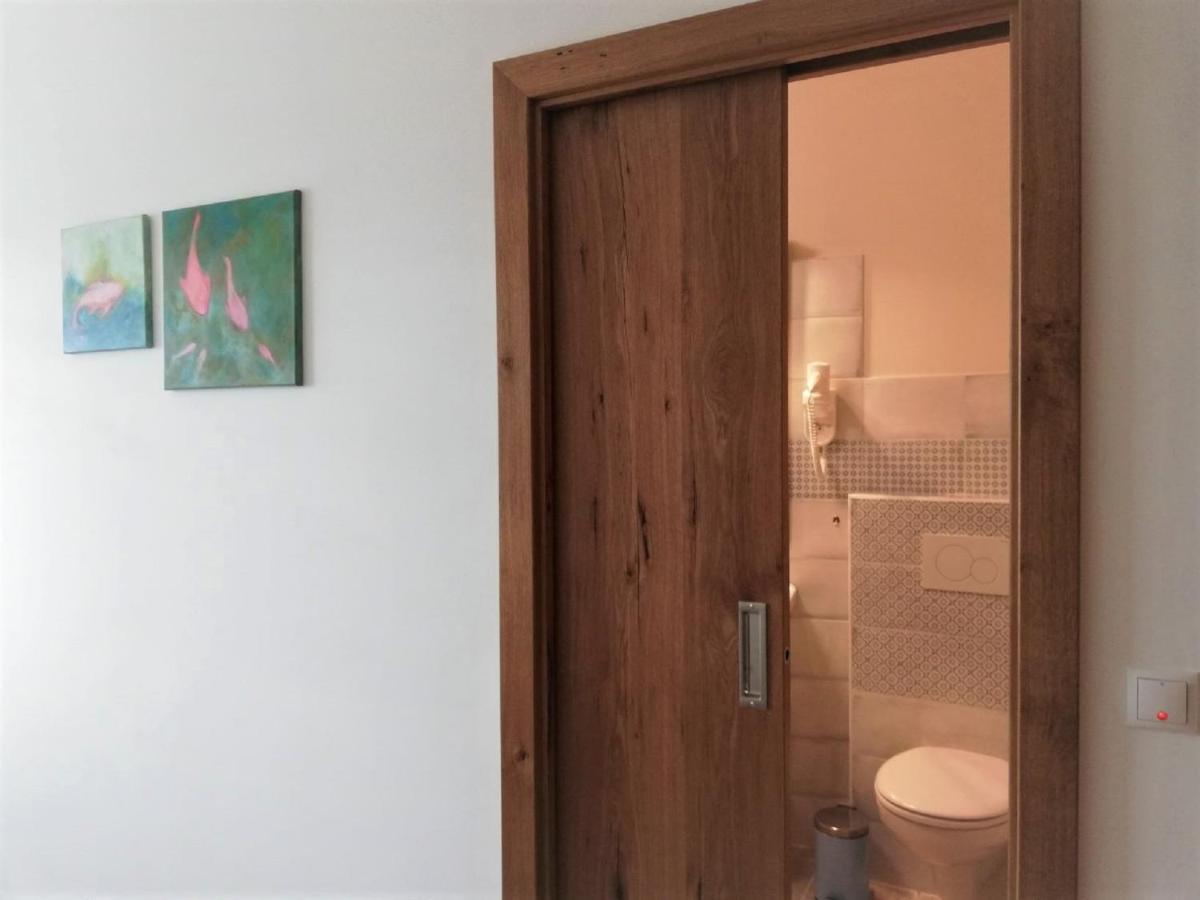 Haus Monti Otel Maria Lanzendorf Dış mekan fotoğraf
