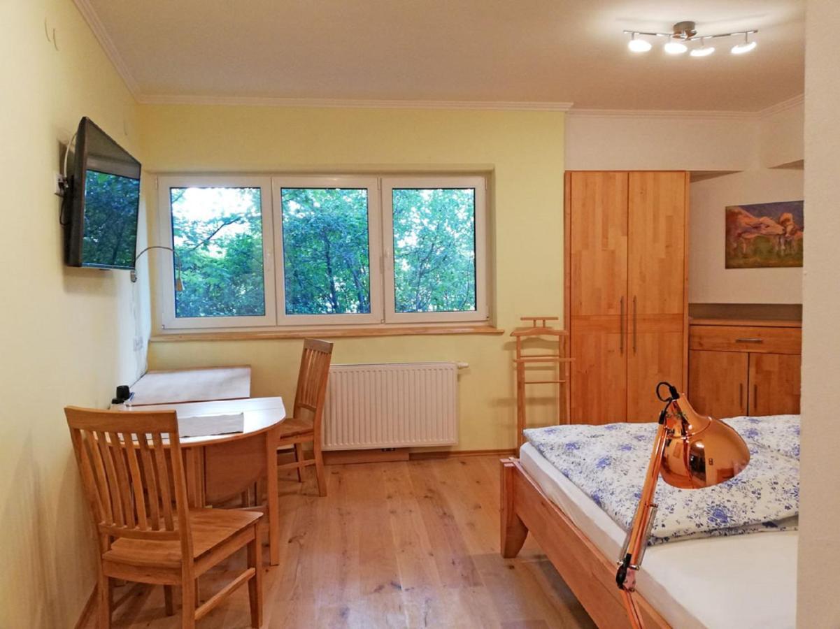 Haus Monti Otel Maria Lanzendorf Dış mekan fotoğraf